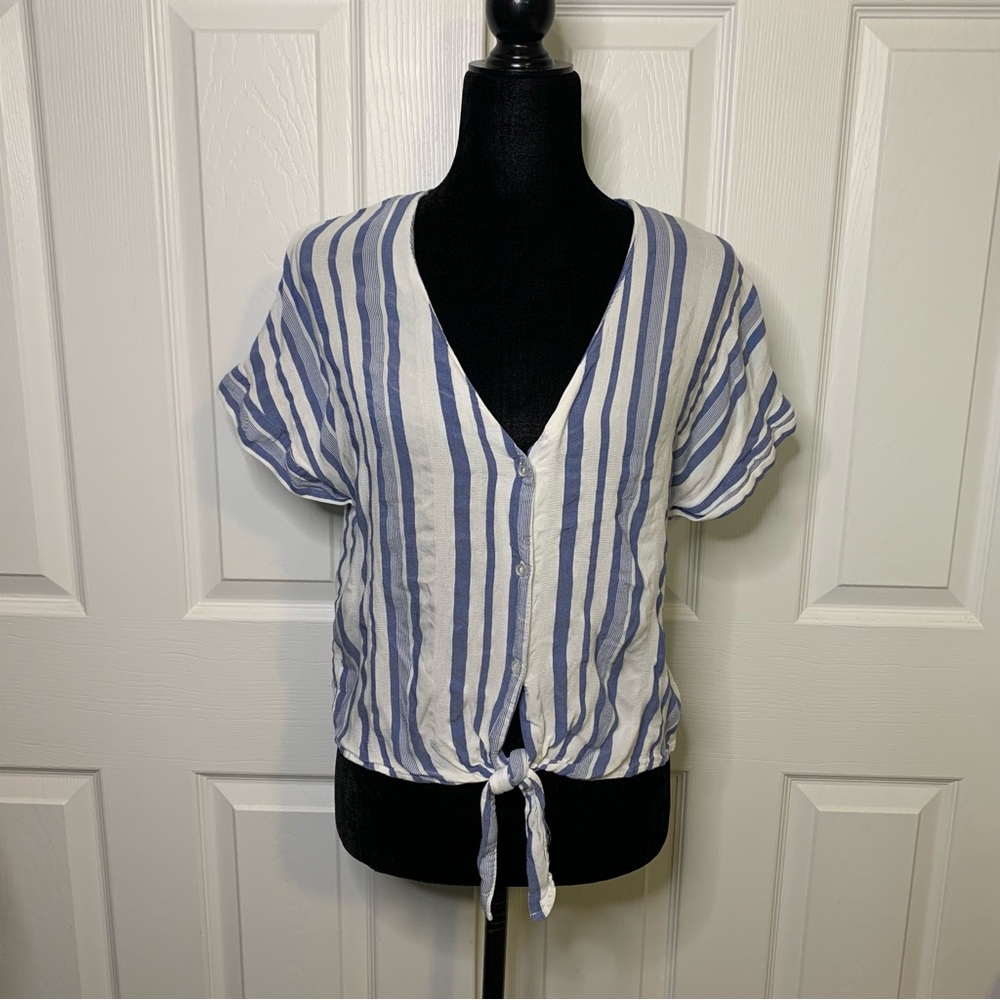 Vixbe Striped Blue & White Tie Front V-Neck Top